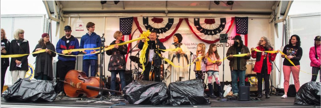 ribbon cutting ceremony in Bainbridge